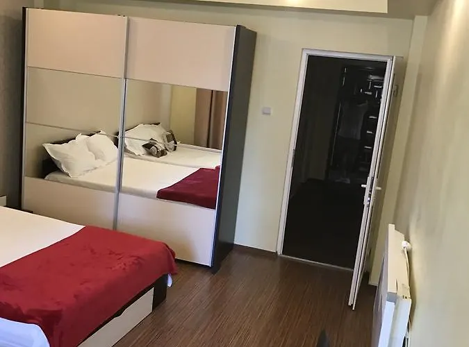 Edu&alice Apartment *